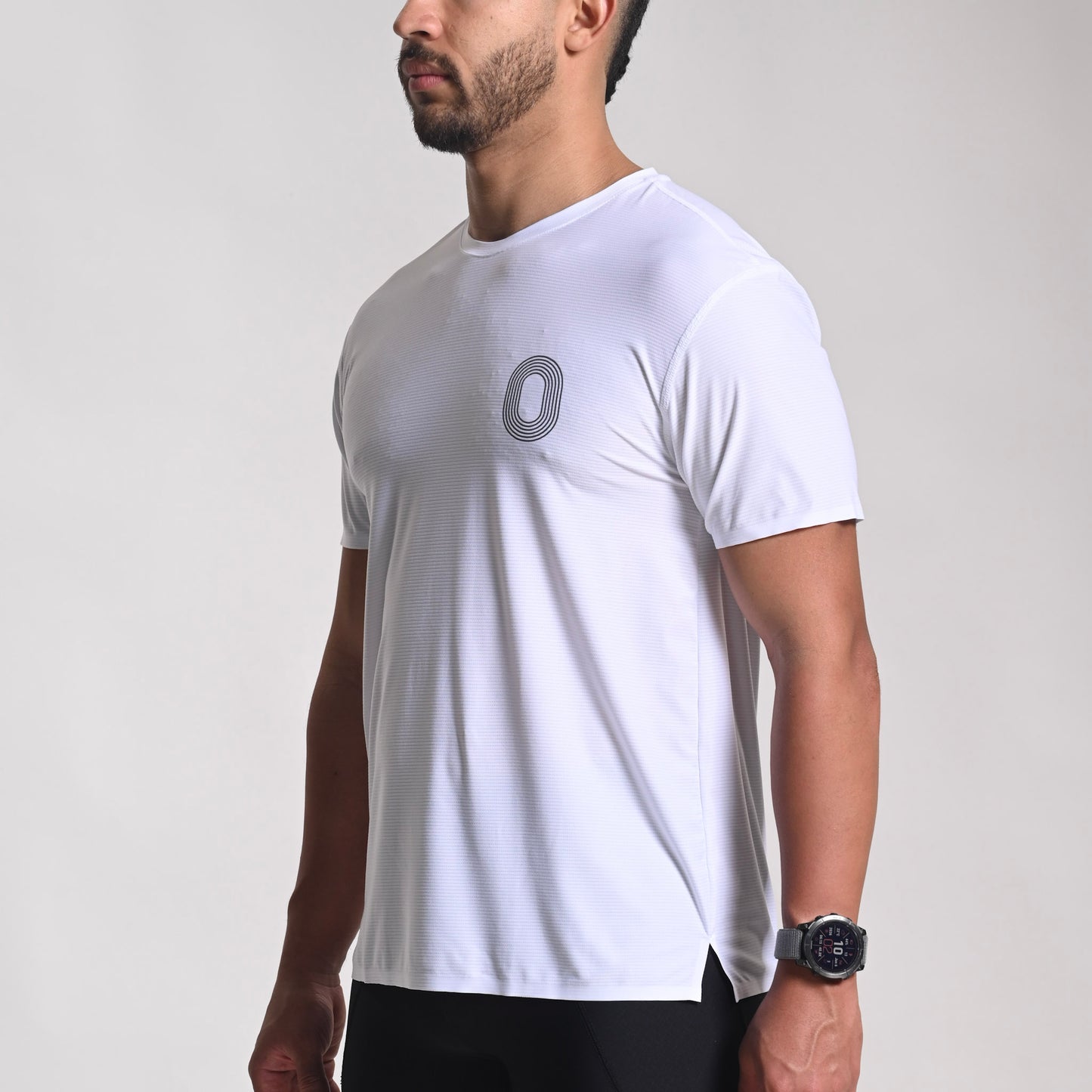 WHITE T