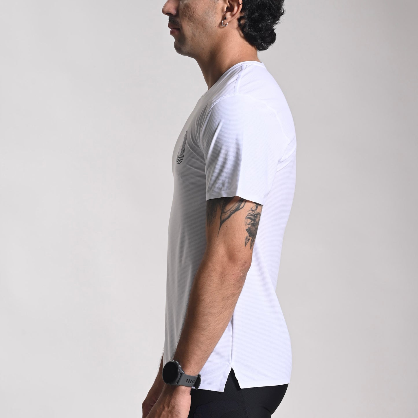 WHITE T